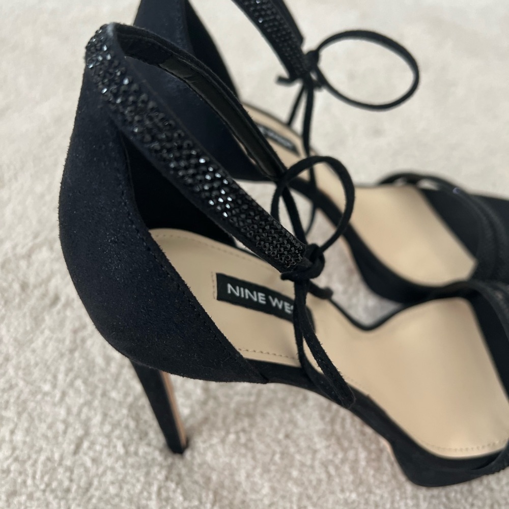 Nine West-Zaedyn 2 -Front tie high heel sandals. Size 9 M - Picture 6 of 12